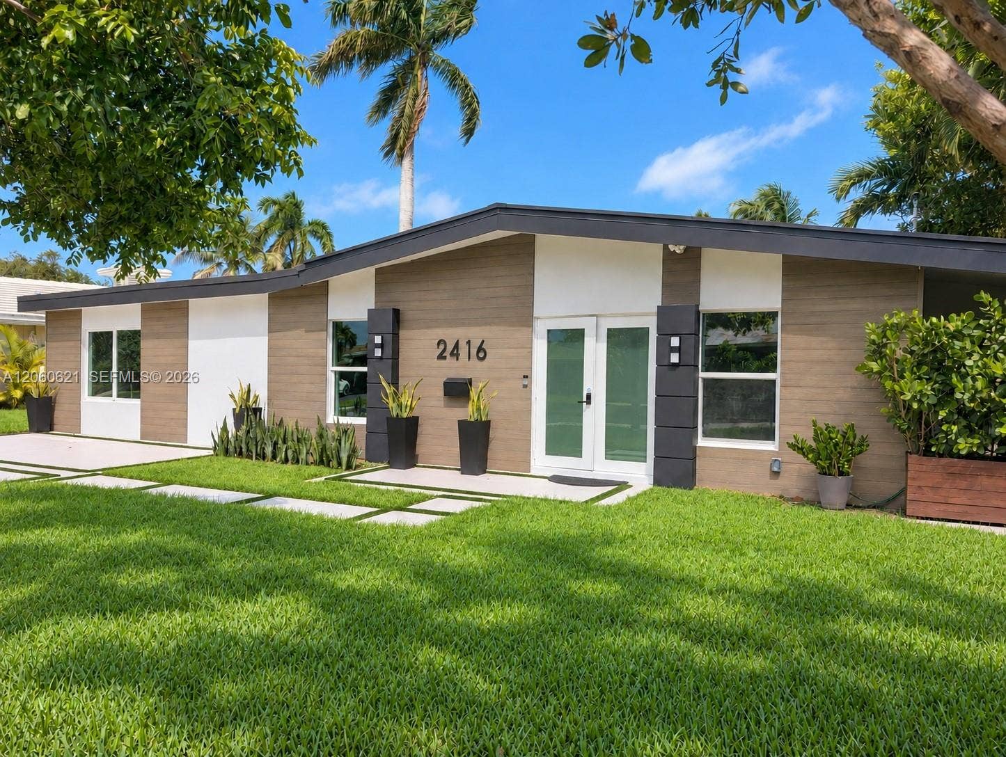 2416 NE 19th Terrace, Wilton Manors, FL 33305 Photo 1