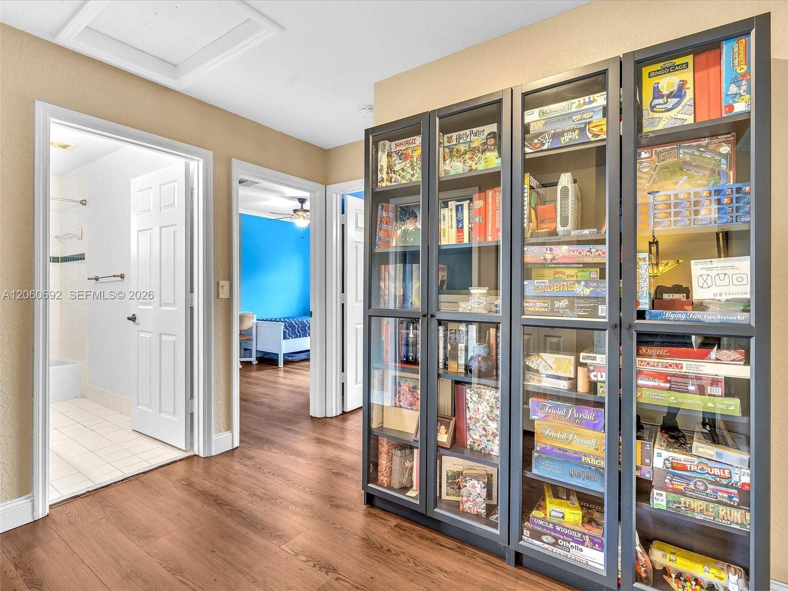 Loft area - perfect for bookshelves and storage
