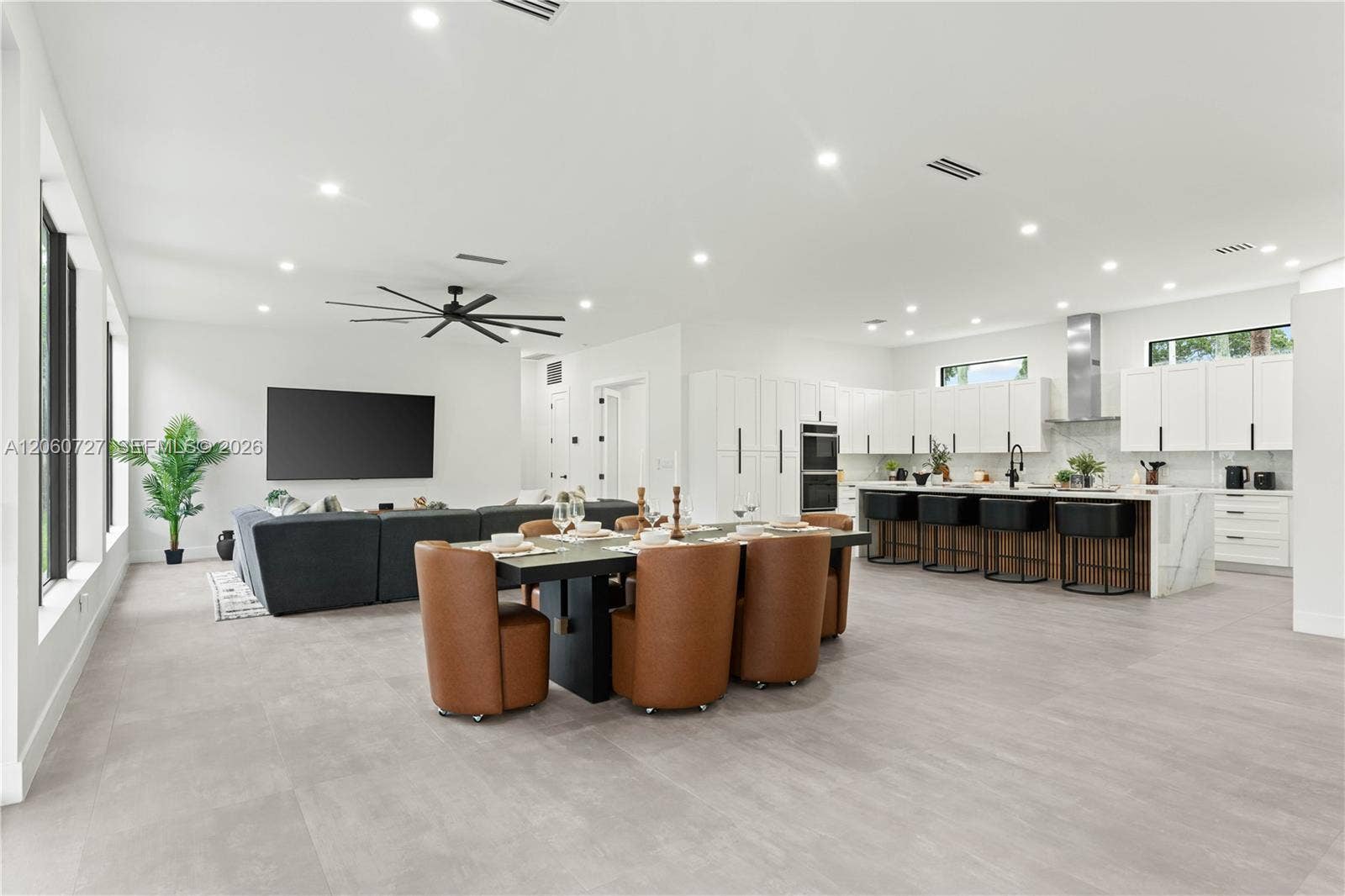 360 Holly Lane, Plantation, FL 33317 Photo 15