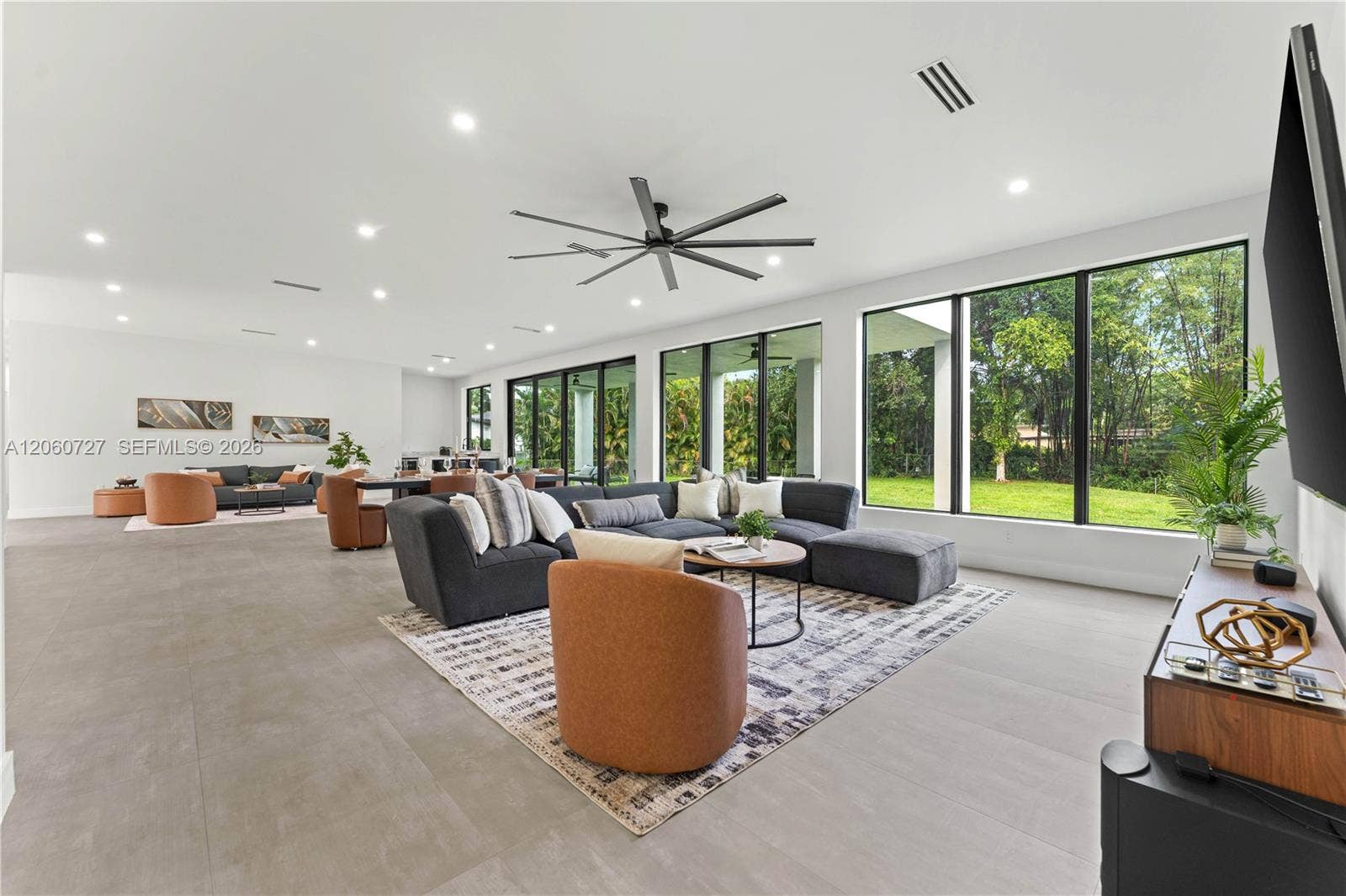 360 Holly Lane, Plantation, FL 33317 Photo 21