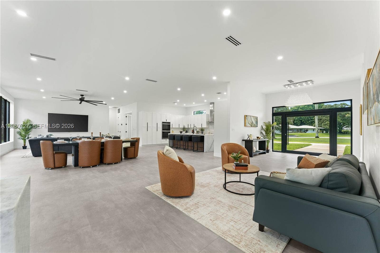360 Holly Lane, Plantation, FL 33317 Photo 8