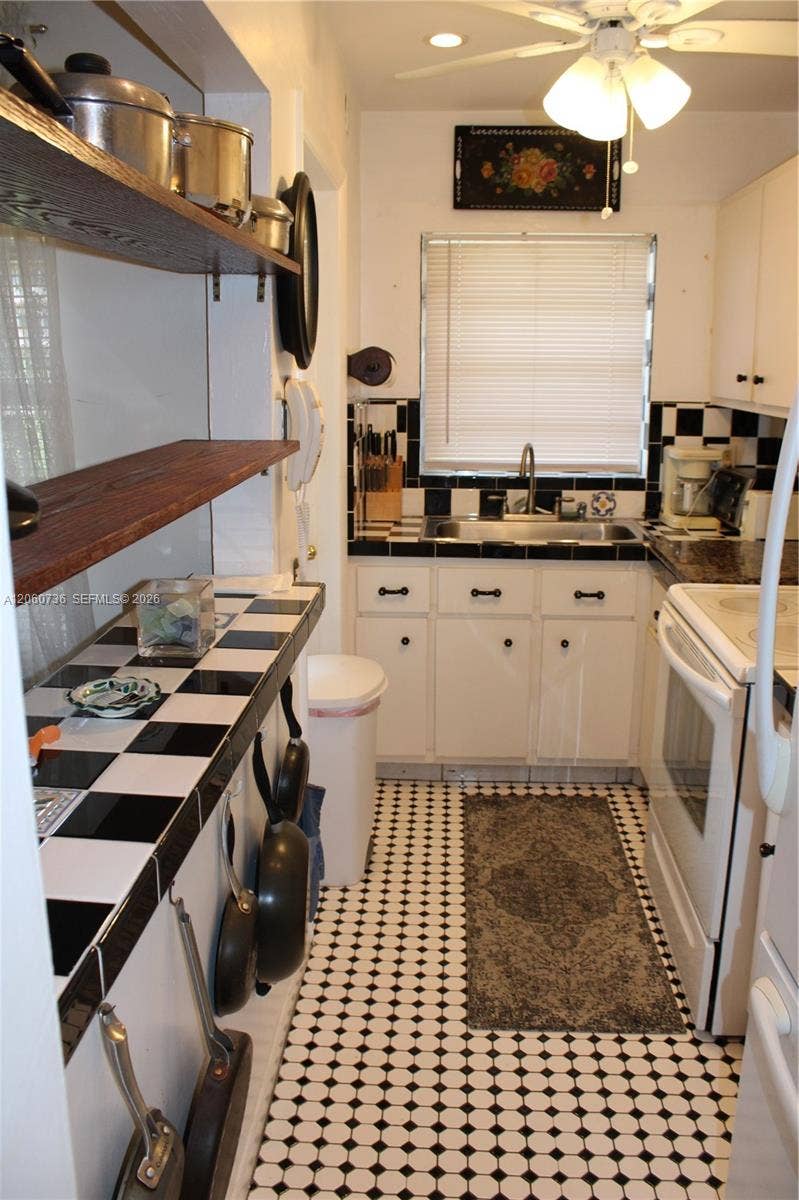 5300 Washington Street, #H134, Hollywood, FL 33021 Photo 1