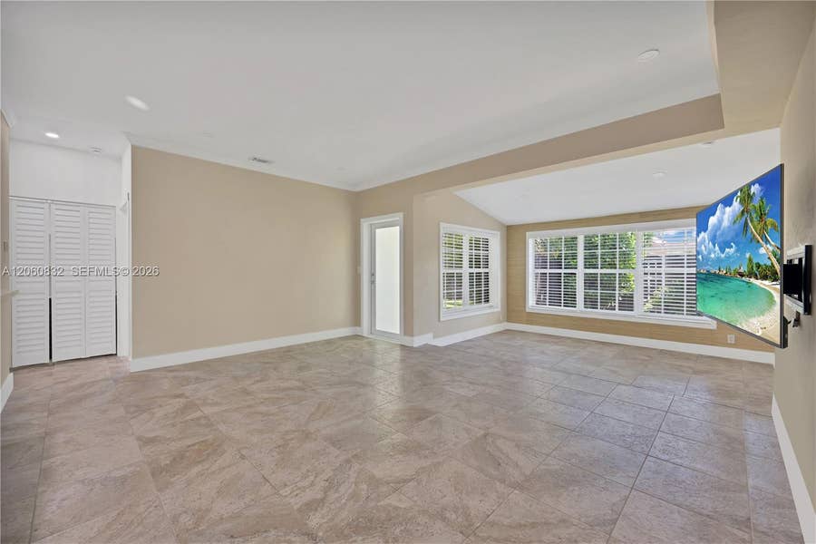 Property photo for 818 NE 3rd Street, Hallandale Beach, FL