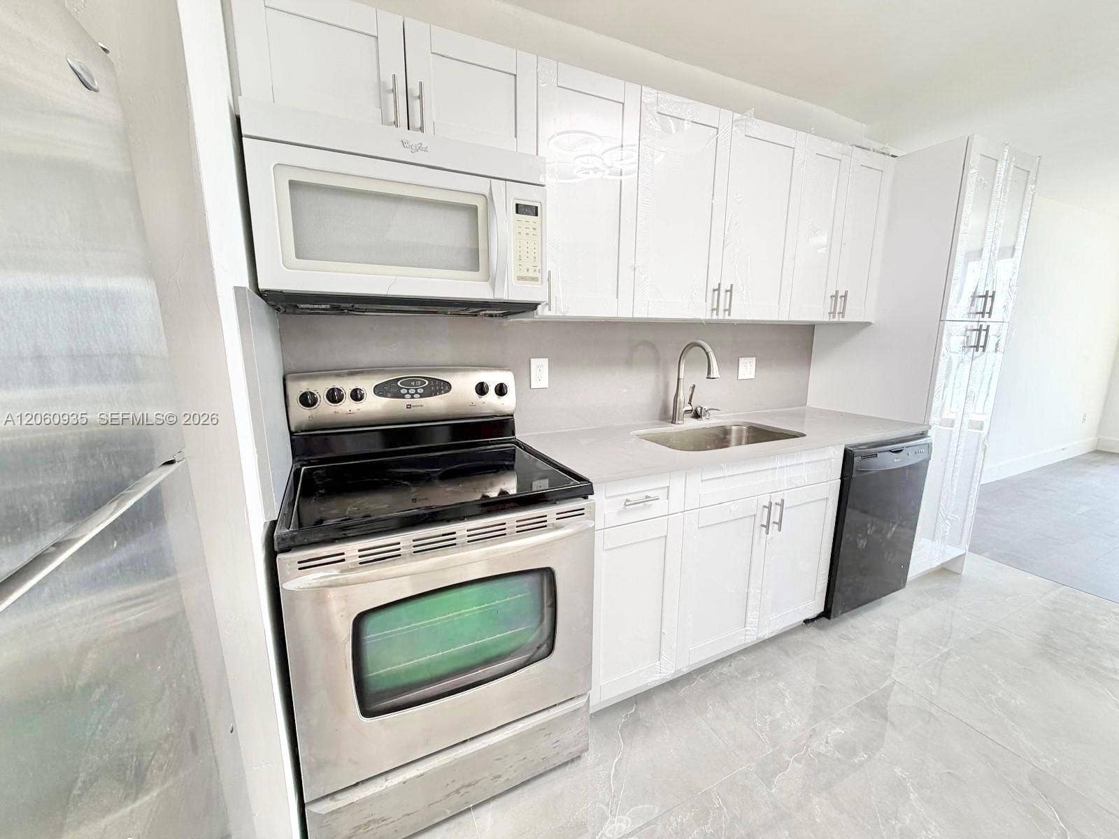 9273 Collins Avenue, #811, Surfside, Surfside, FL 33154 Photo 9