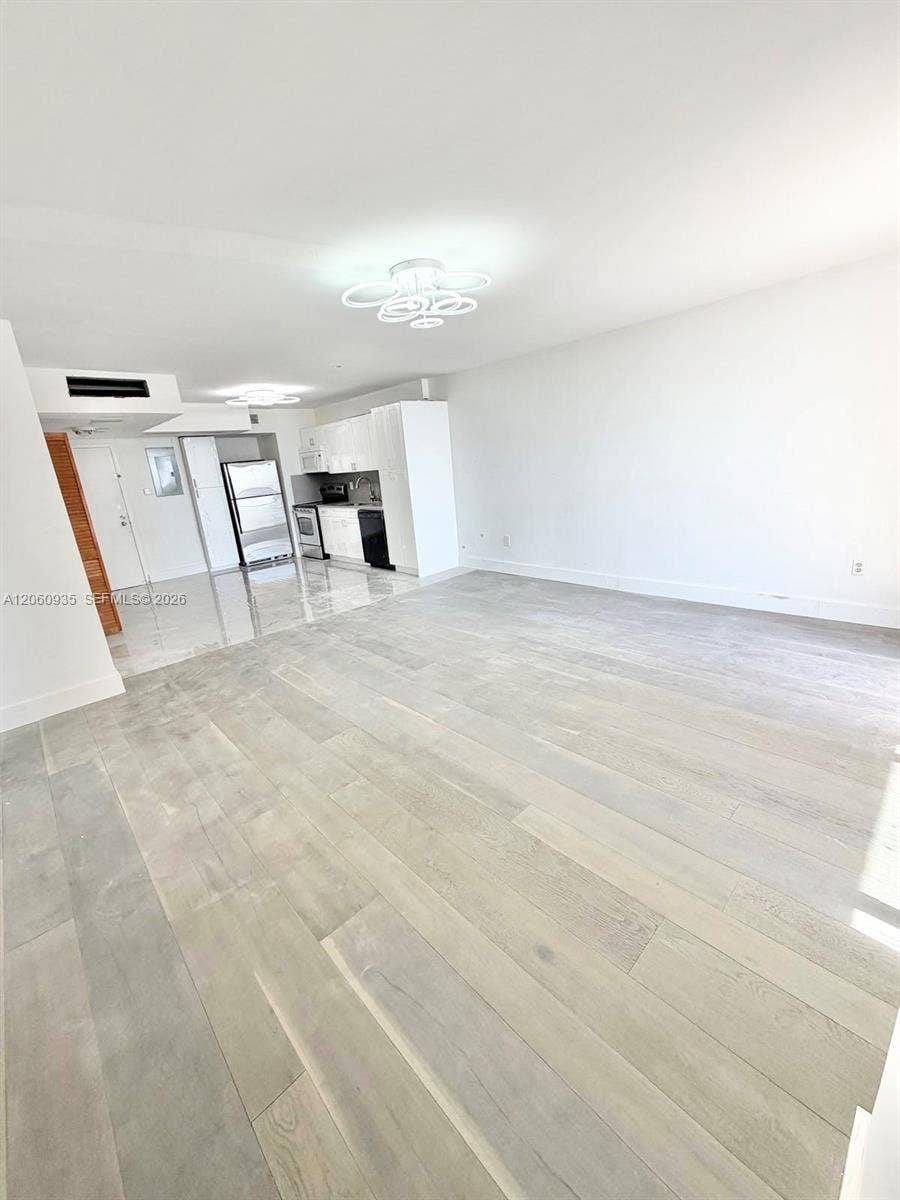 9273 Collins Avenue, #811, Surfside, Surfside, FL 33154 Photo 3