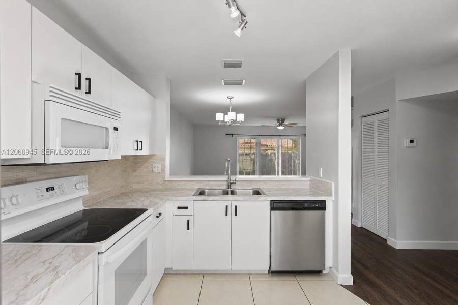 Property photo for 634 NW 208th Drive, Pembroke Pines, FL