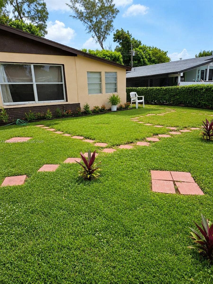 1610 W 11th Street, Riviera Beach, FL 33404 Photo 2