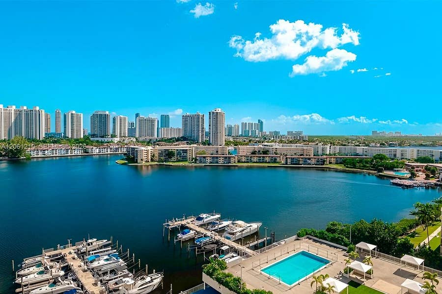 Property photo for 18081 Biscayne Boulevard, #1805, Aventura, FL