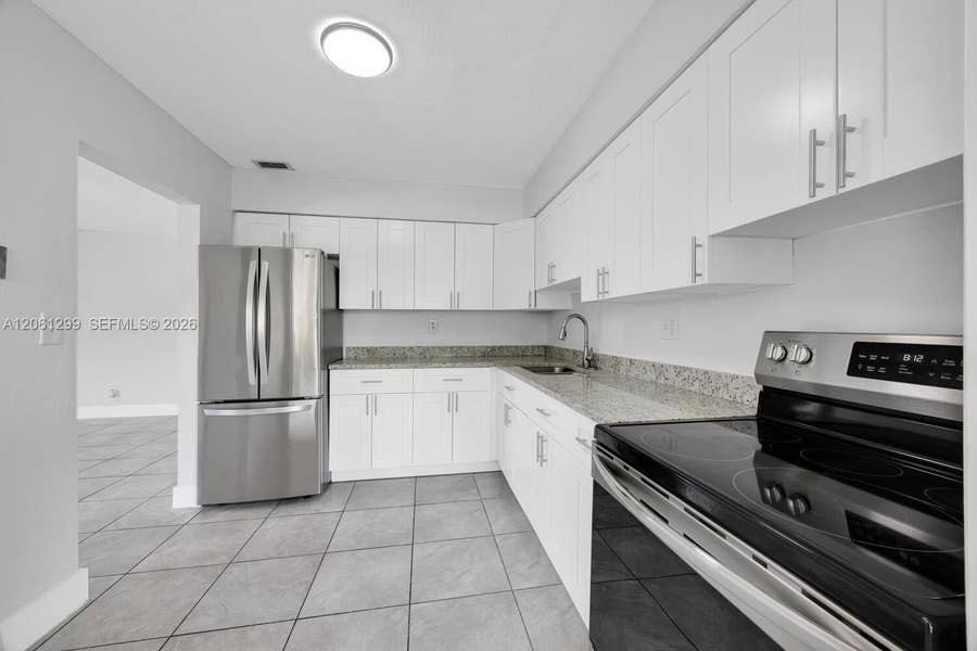 Property photo for 510 SE 12th Court, #6, Fort Lauderdale, FL