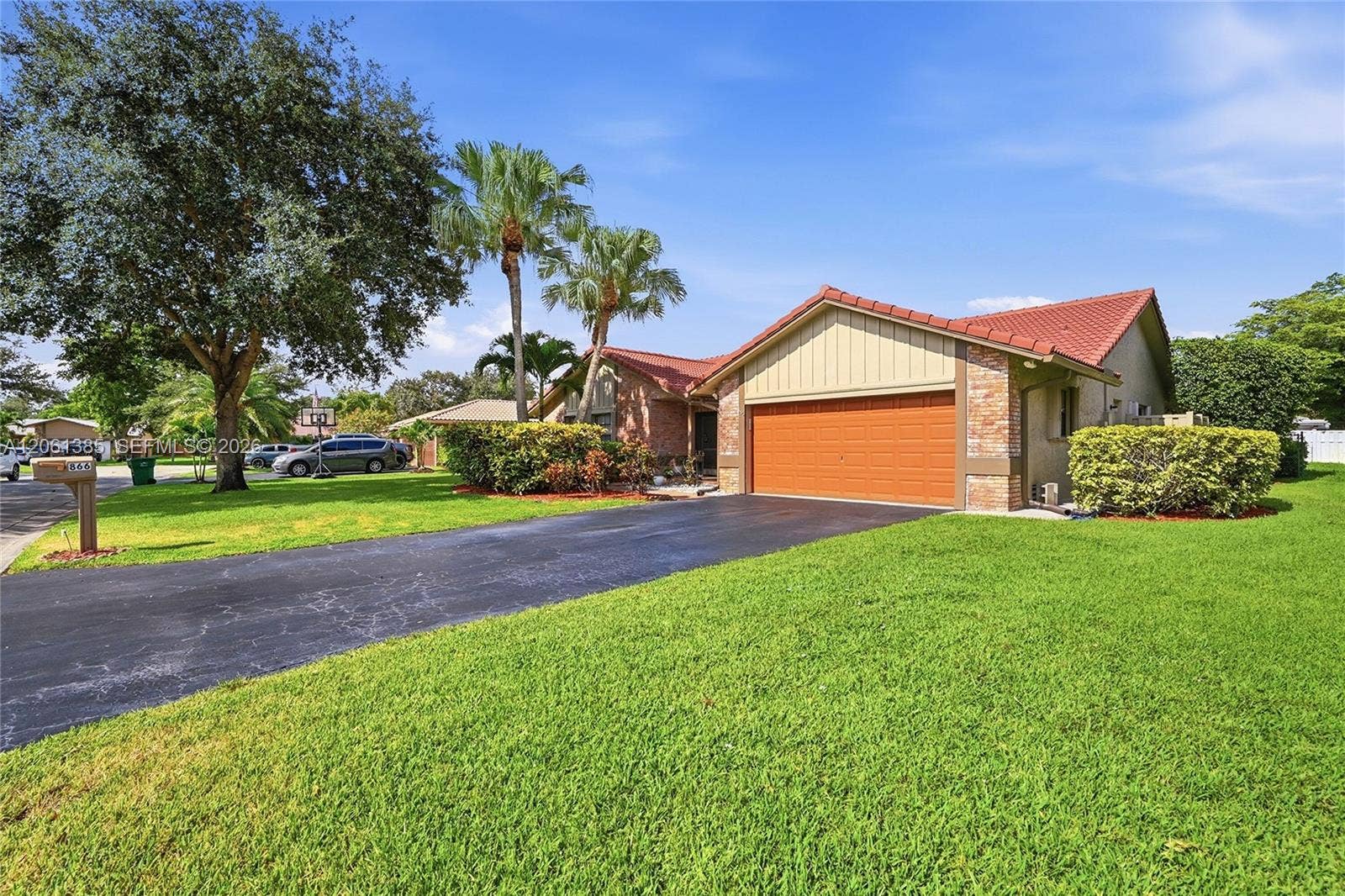 866 NW 110th Avenue, Coral Springs, FL 33071 Photo 2