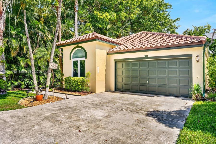 Property photo for 1419 Banyan Circle, Pompano Beach, FL