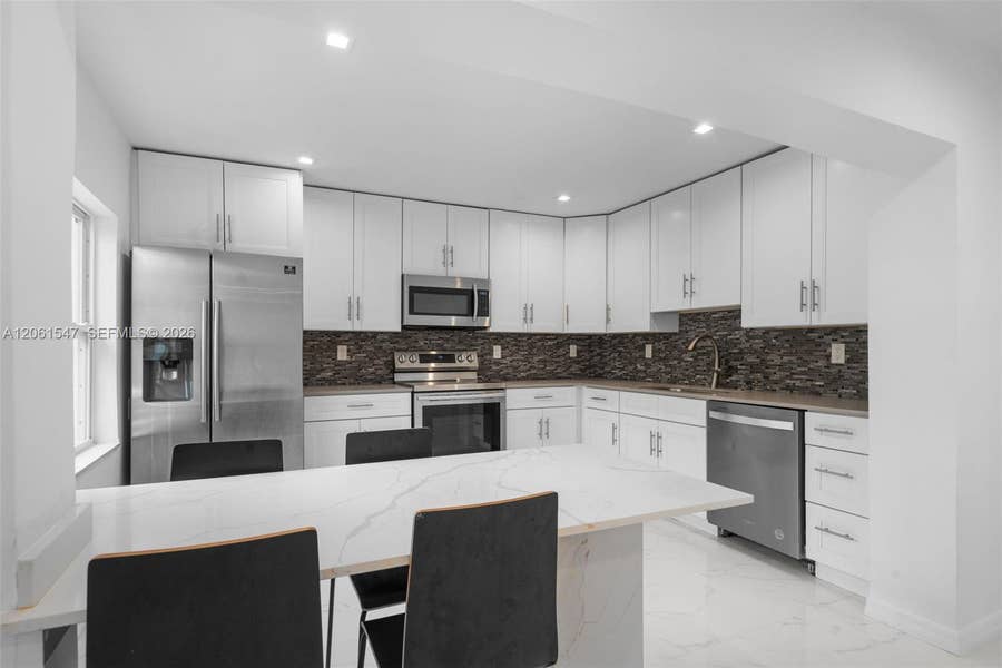 Property photo for 524 NW 10th Street, #0, Hallandale Beach, FL