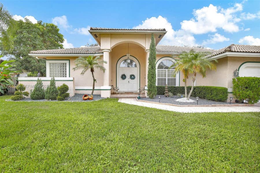 Property photo for 351 NW 110th Avenue, Plantation, FL