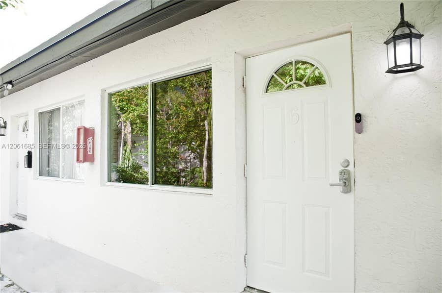 Property photo for 304 SE 9th Court, #6, Hallandale Beach, FL