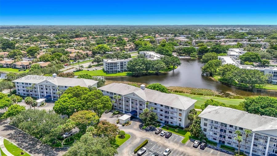 Property photo for 1713 Whitehall Drive, #404, Davie, FL