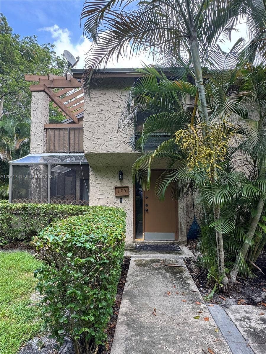 Property photo for 175 Wimbledon Lake Drive, Plantation, FL