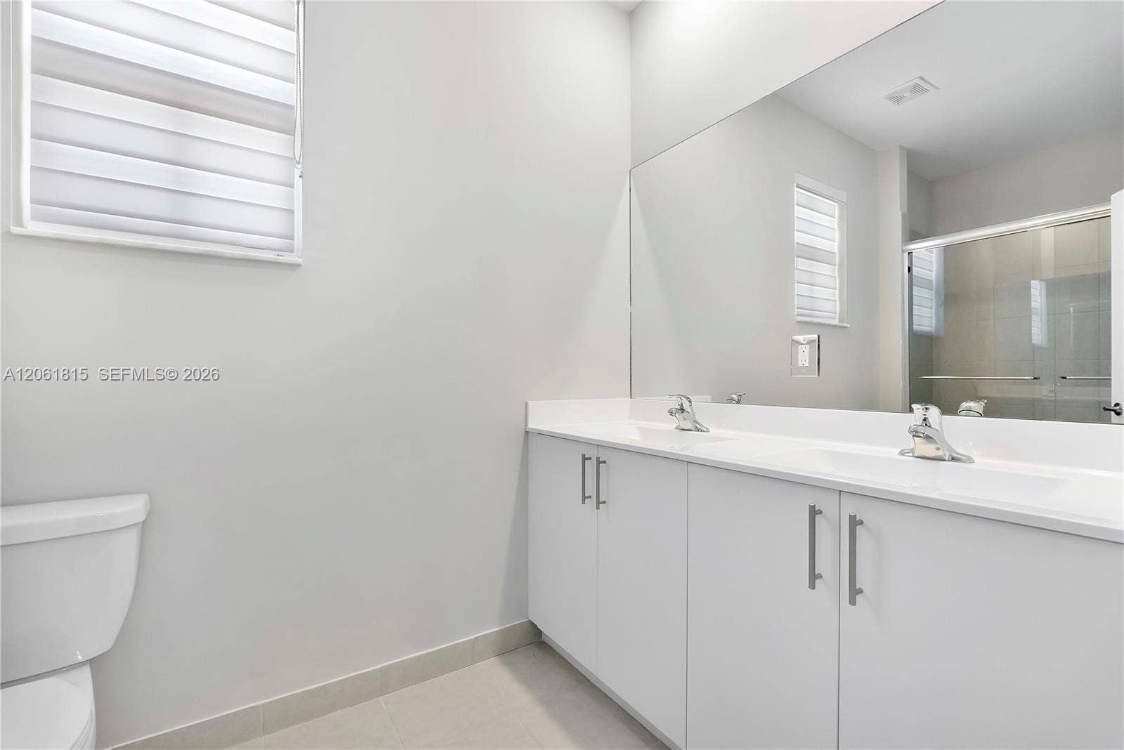 4614 NW 120th Way, Coral Springs, FL 33076 Double Vanity