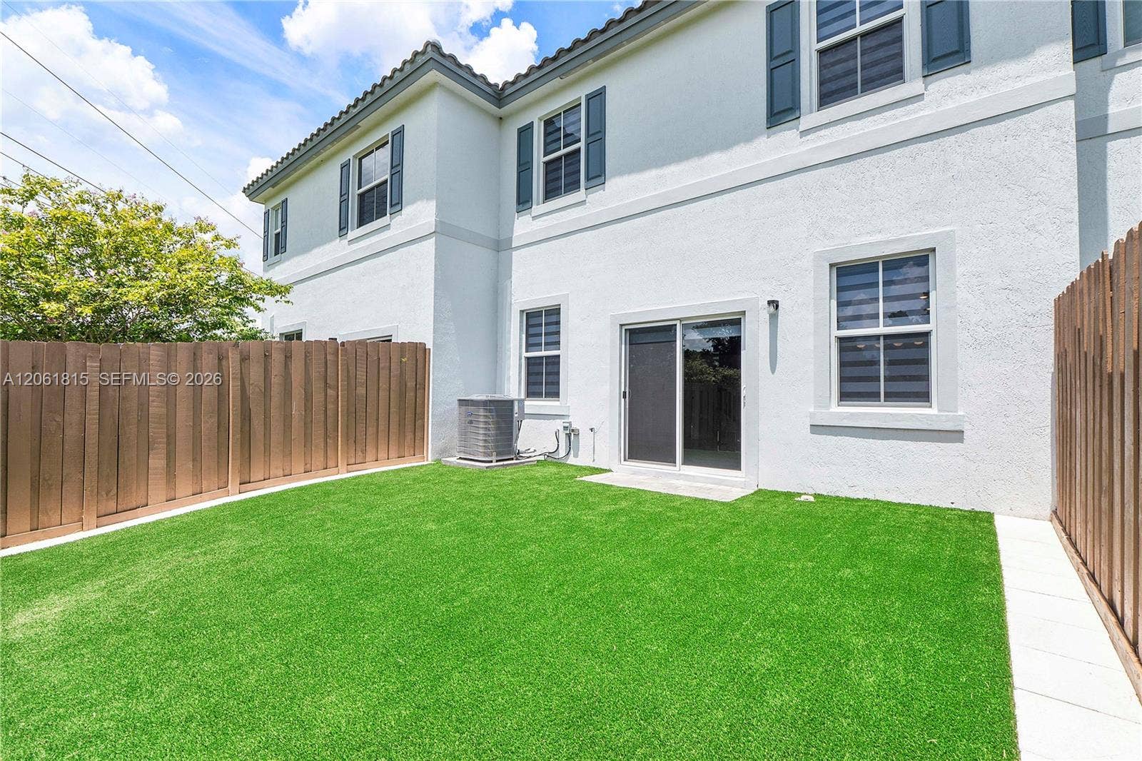 4614 NW 120th Way, Coral Springs, FL 33076 Backyard with Artificial Grass