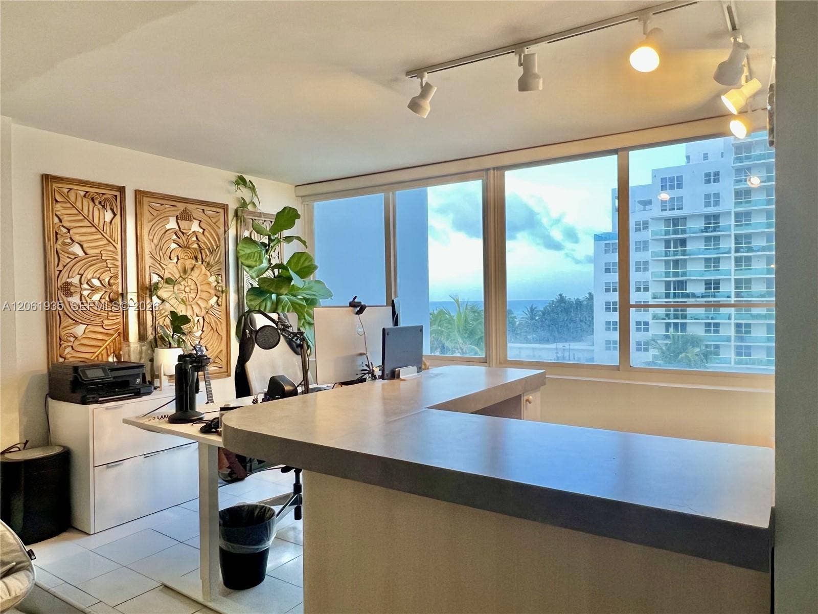 5005 Collins Avenue, #518, Miami Beach, FL 33140 Photo 2