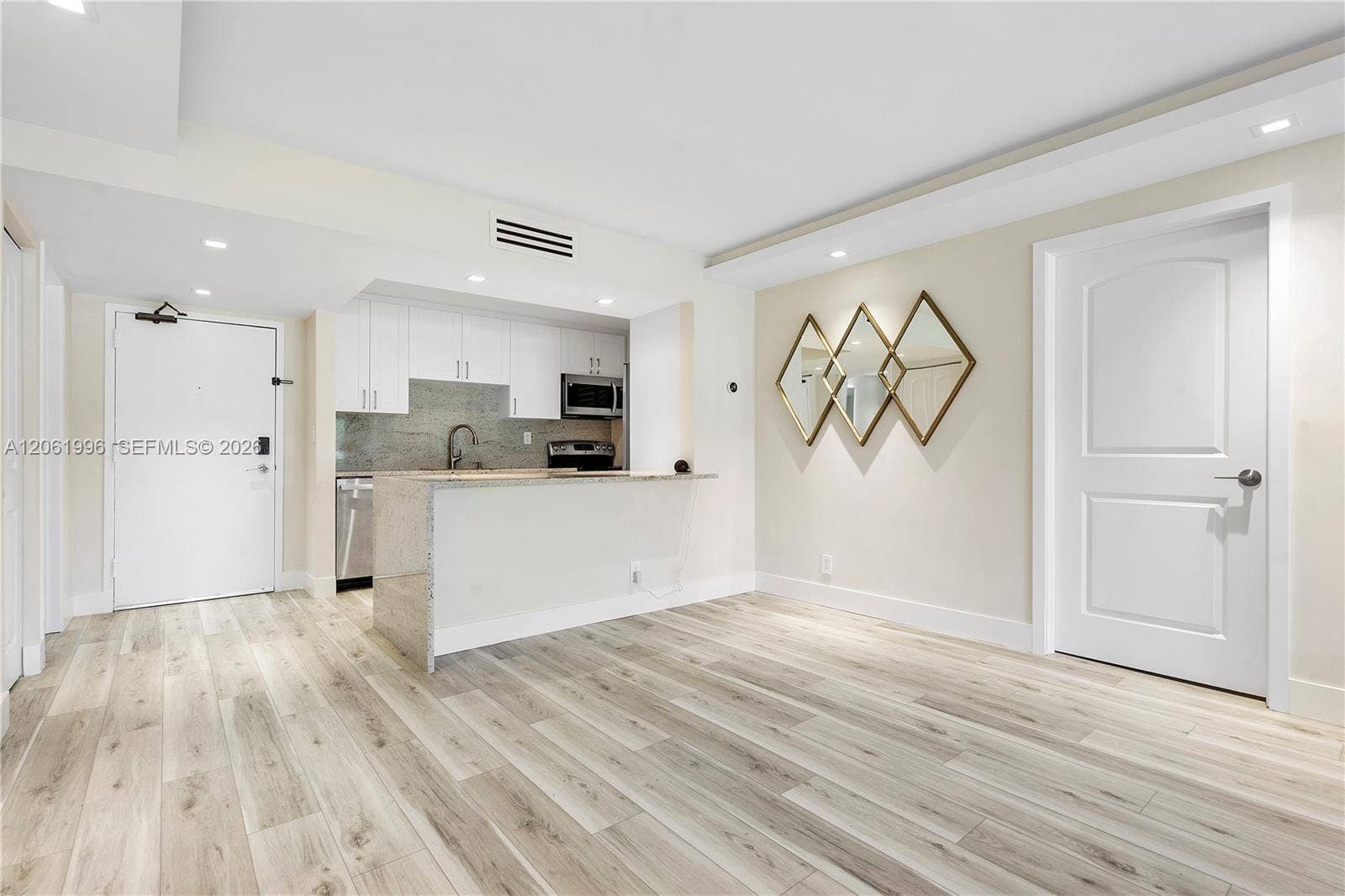 230 Lakeview Drive, #106, Weston, Weston, FL 33326 Photo 18