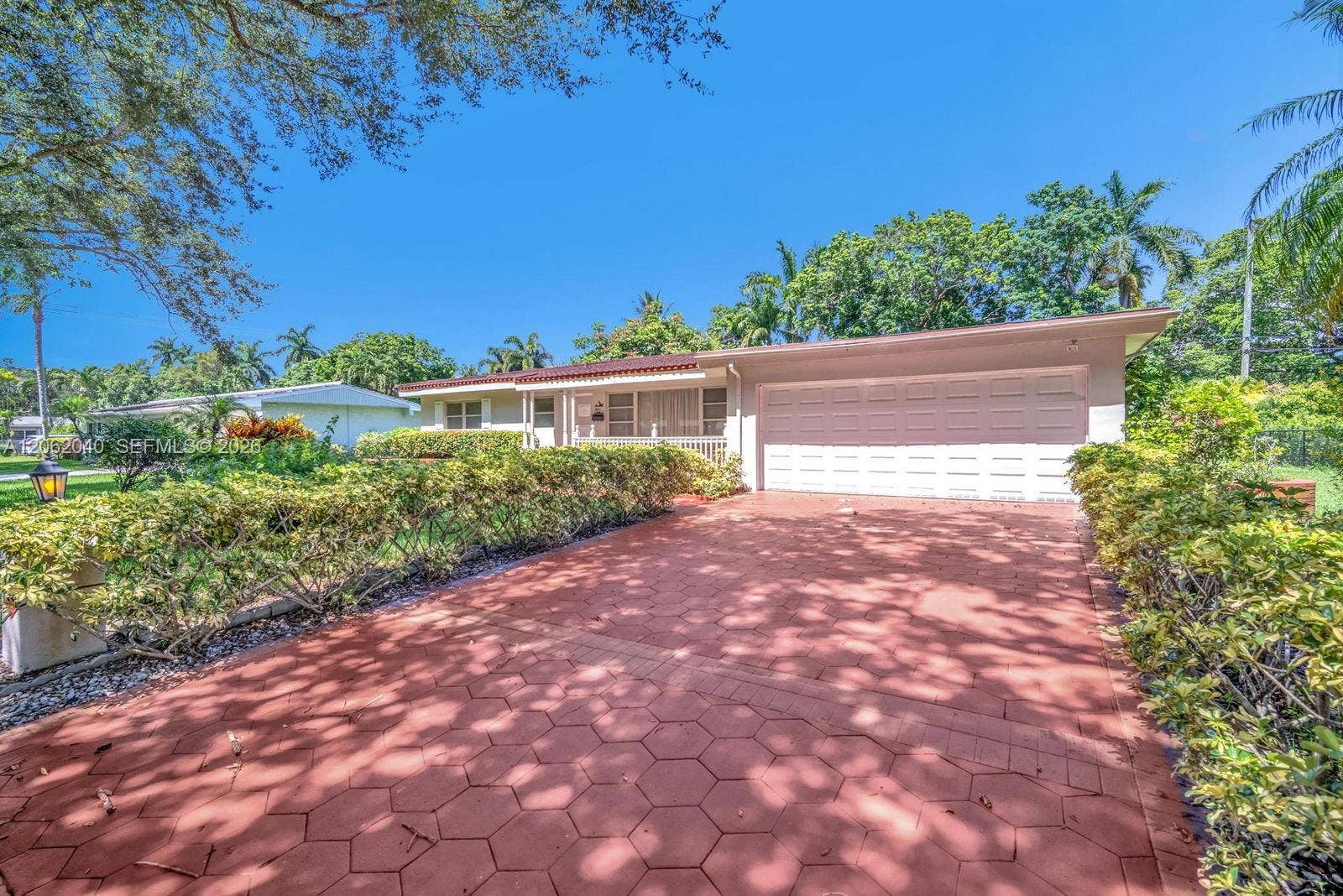 861 Holly Lane, Plantation, FL 33317 Photo 4