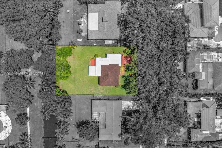 Property photo for 861 Holly Lane, Plantation, FL