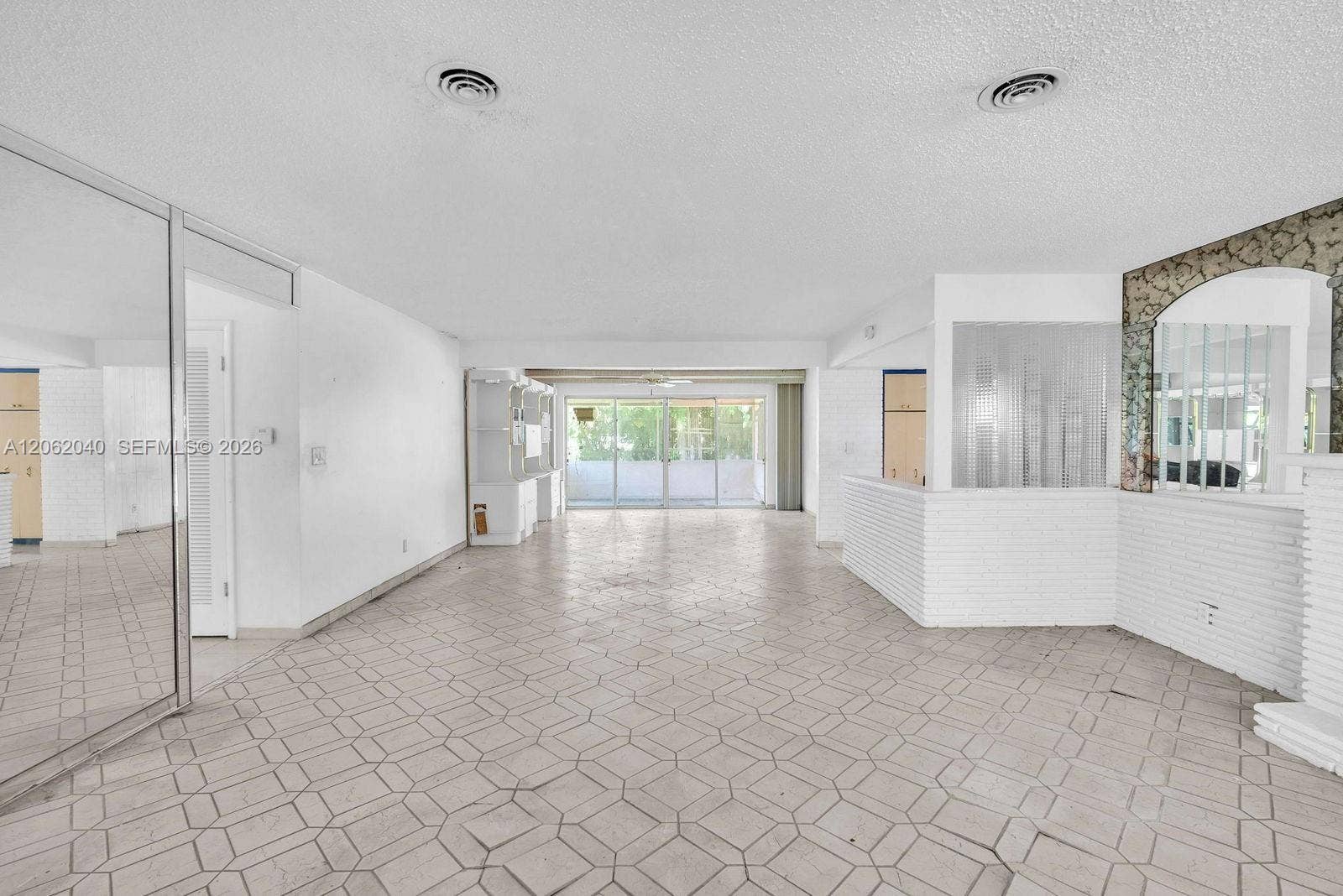 861 Holly Lane, Plantation, FL 33317 Photo 9