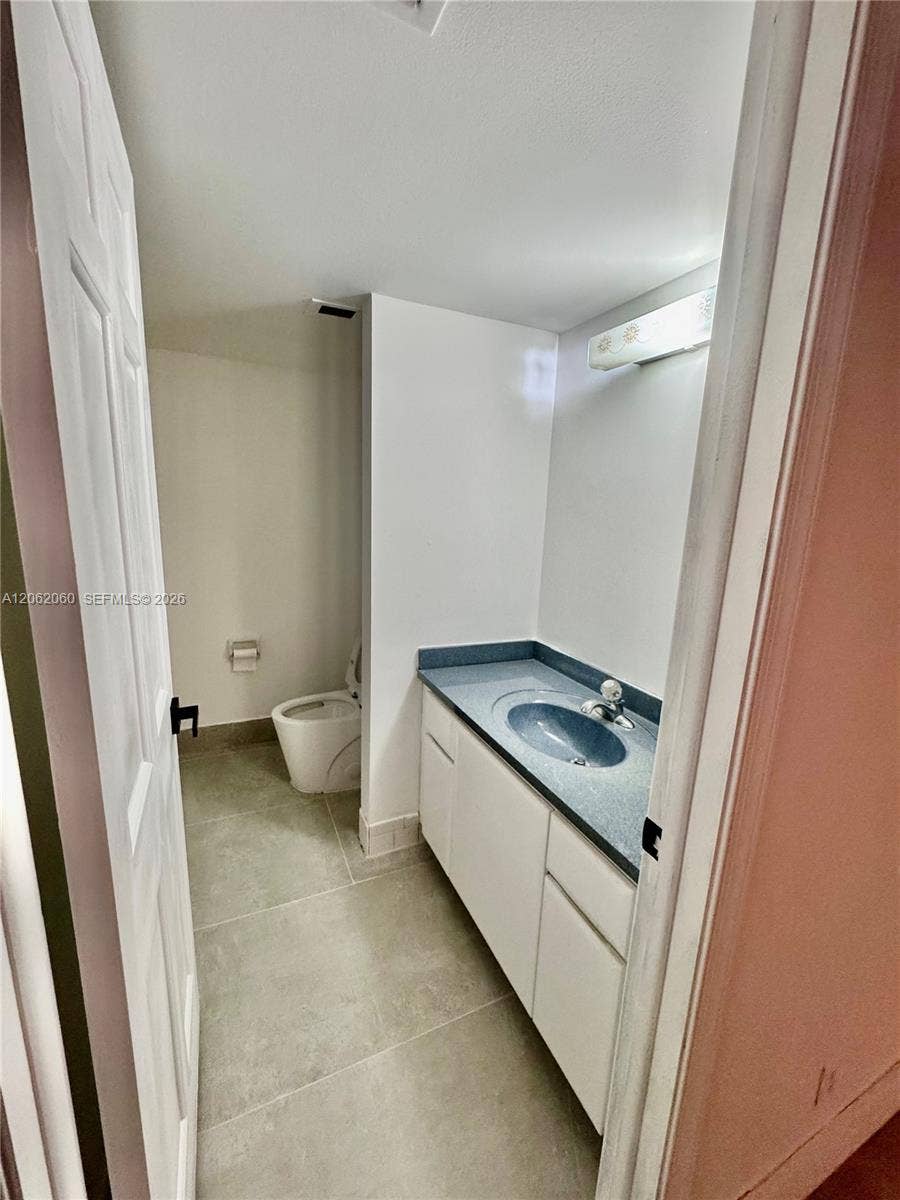 911 Ocean Drive, #503, Juno Beach, FL 33408 Photo 15