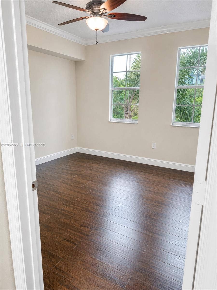 533 NE 3rd Avenue, #320, Fort Lauderdale, FL 33301 Photo 10