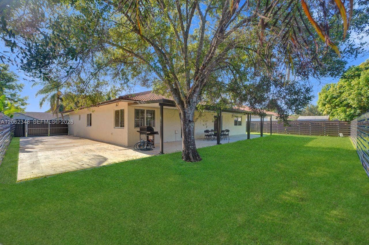 581 SW 169th Way, Weston, FL 33326 Photo 1