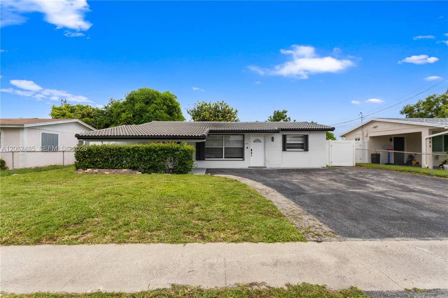 Property photo for 1000 NW 23rd Terrace, Pompano Beach, FL
