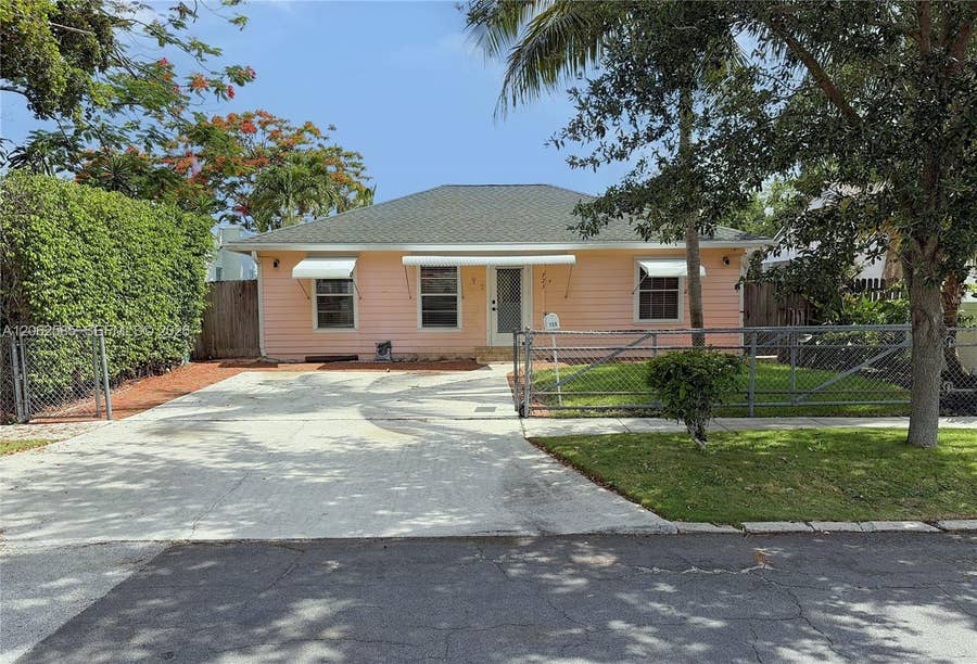 Property photo for 723 Valley Forge Road, West Palm Beach, FL