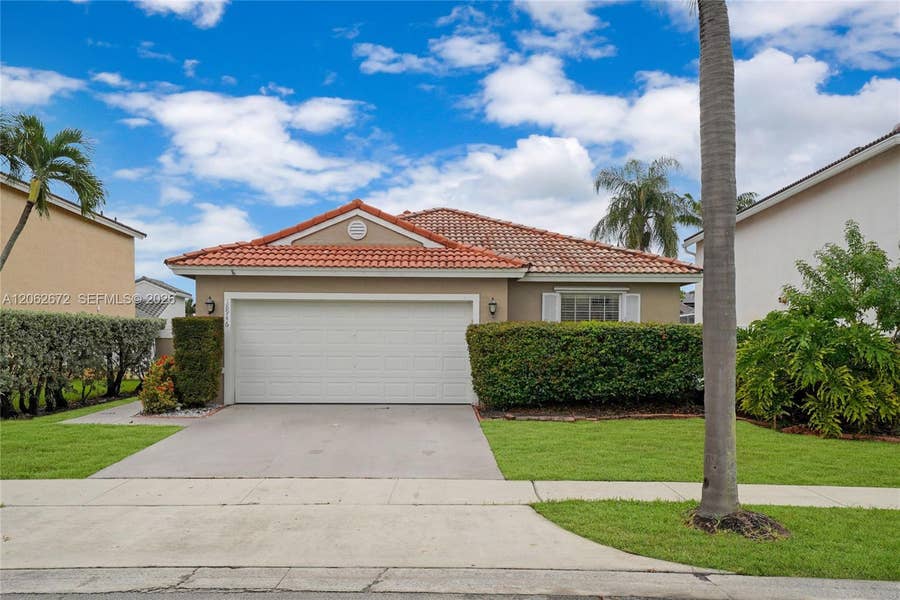 Property photo for 18946 NW 10th Street, Pembroke Pines, FL