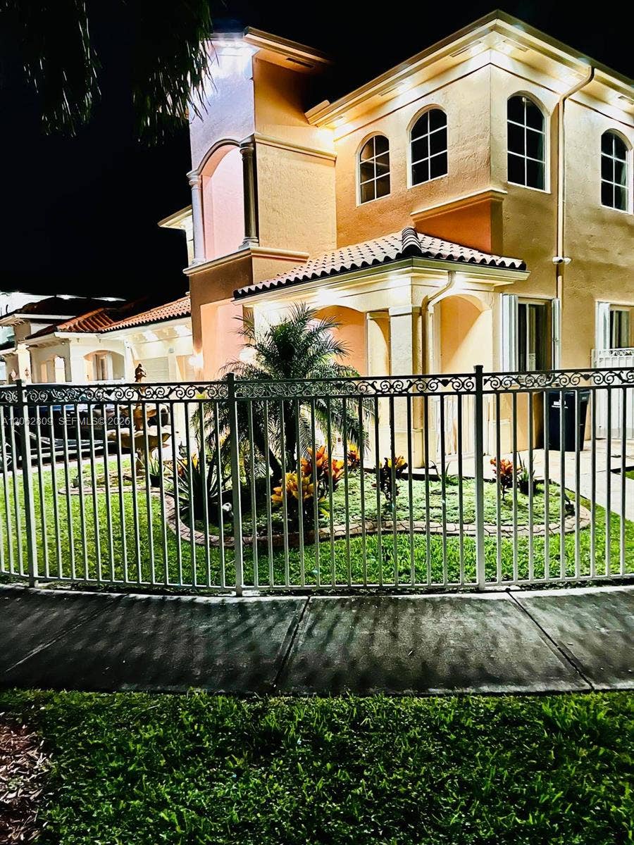 Property photo for Miami, FL