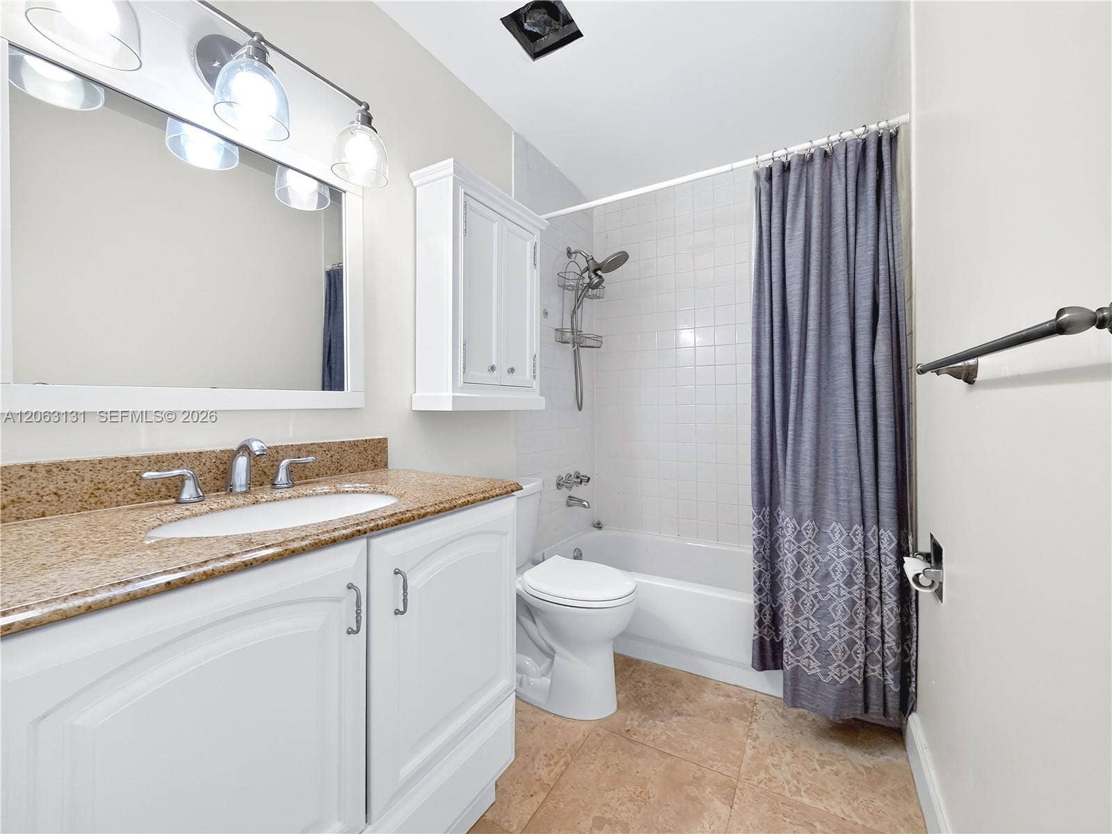 3037 NE 13th Avenue, Oakland Park, FL 33334 Photo 12