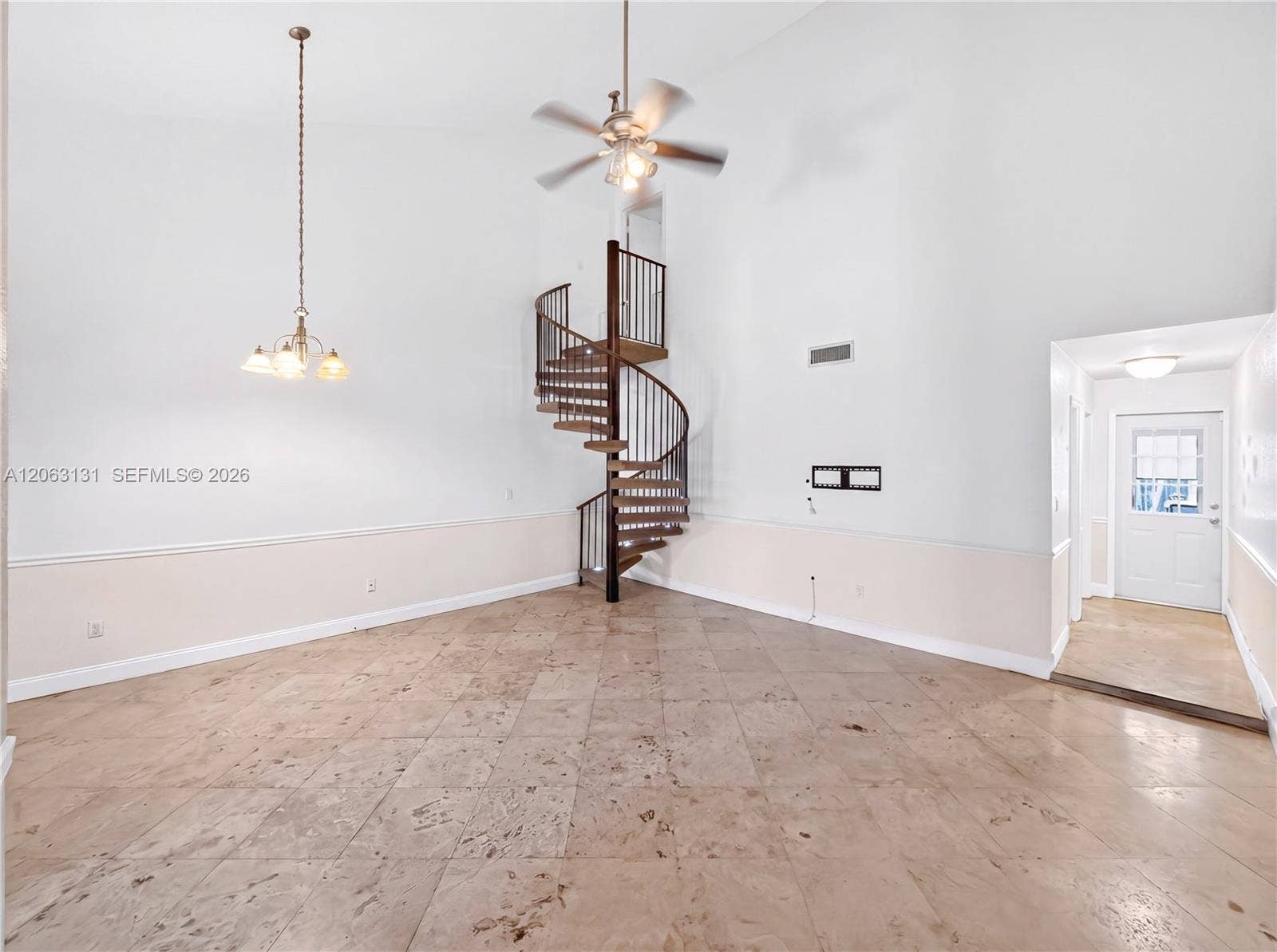3037 NE 13th Avenue, Oakland Park, FL 33334 Photo 9