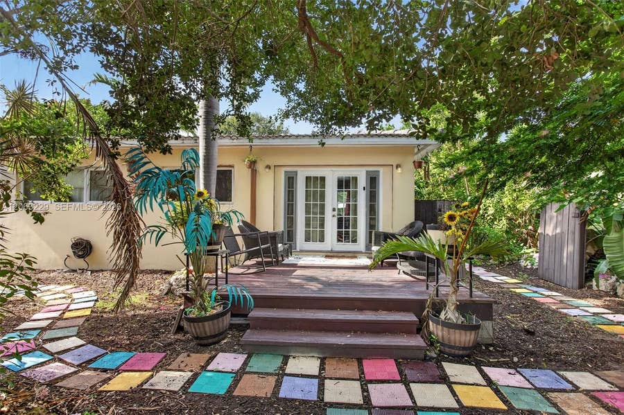 Property photo for 732 NW 18th Street, Fort Lauderdale, FL
