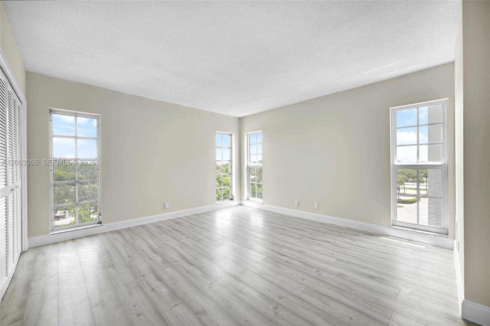 3200 N Palm Aire Drive, #610, Pompano Beach, FL 33069 Photo 16