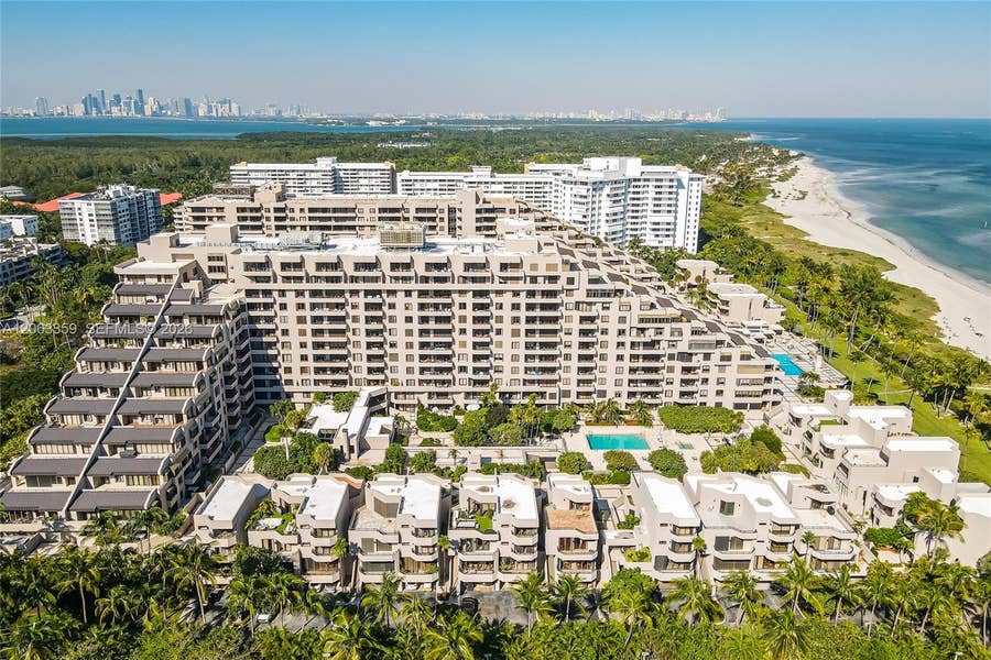 Property photo for 201 Crandon Boulevard, #530, Key Biscayne, FL