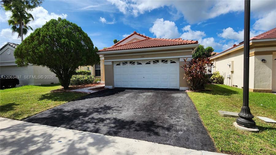 Property photo for 924 Falling Water Road, #924, Weston, FL