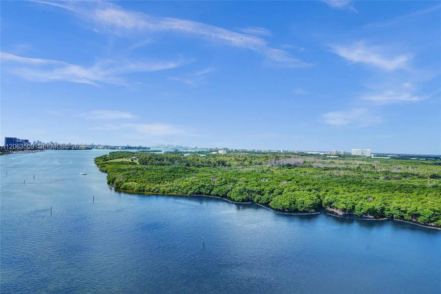 Property photo for 500 Bayview Drive, #PH20, Sunny Isles Beach, FL