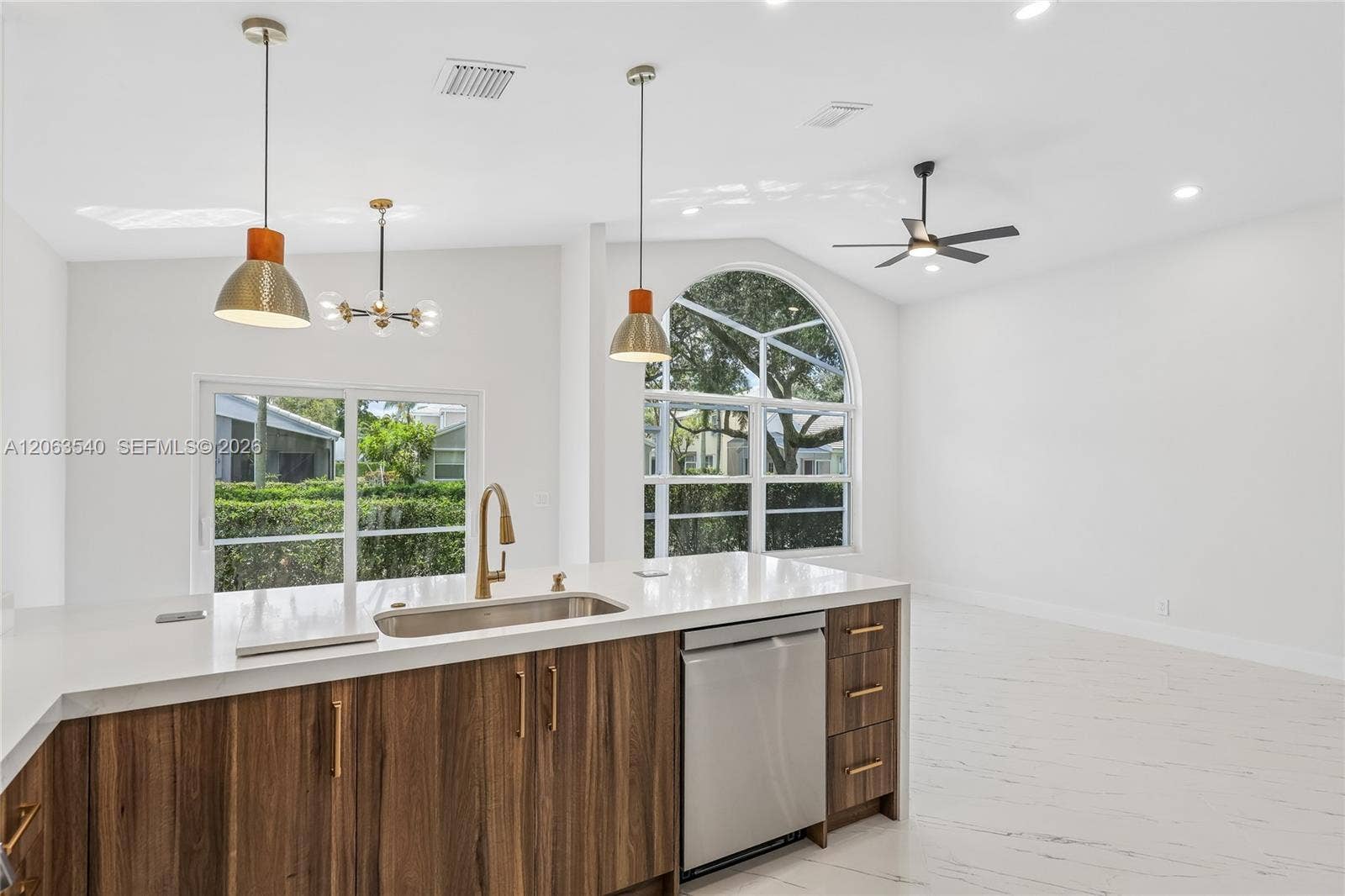9613 NW 8th Circle, Plantation, FL 33324 Photo 11