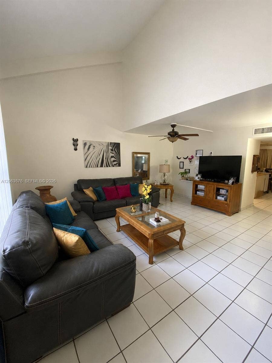 Property photo for 633 N University Drive, #14, Plantation, FL
