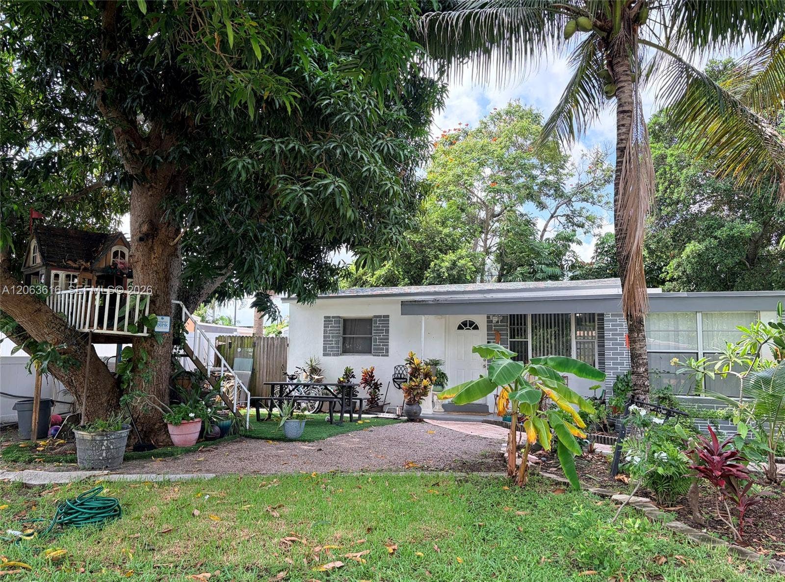 1448 NE 27th Street, Pompano Beach, FL 33064 Photo 2