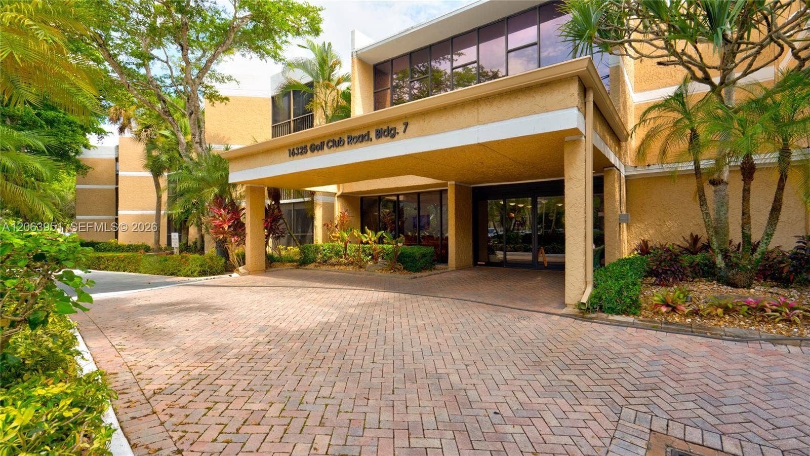 16325 Golf Club Road, #101, Weston, FL 33326 Photo 49