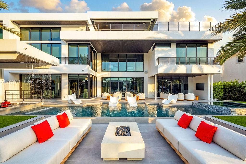 725 Poinciana Drive, Fort Lauderdale, FL 33301 The backyard has surround sound, with subwoofers built into the ground.
