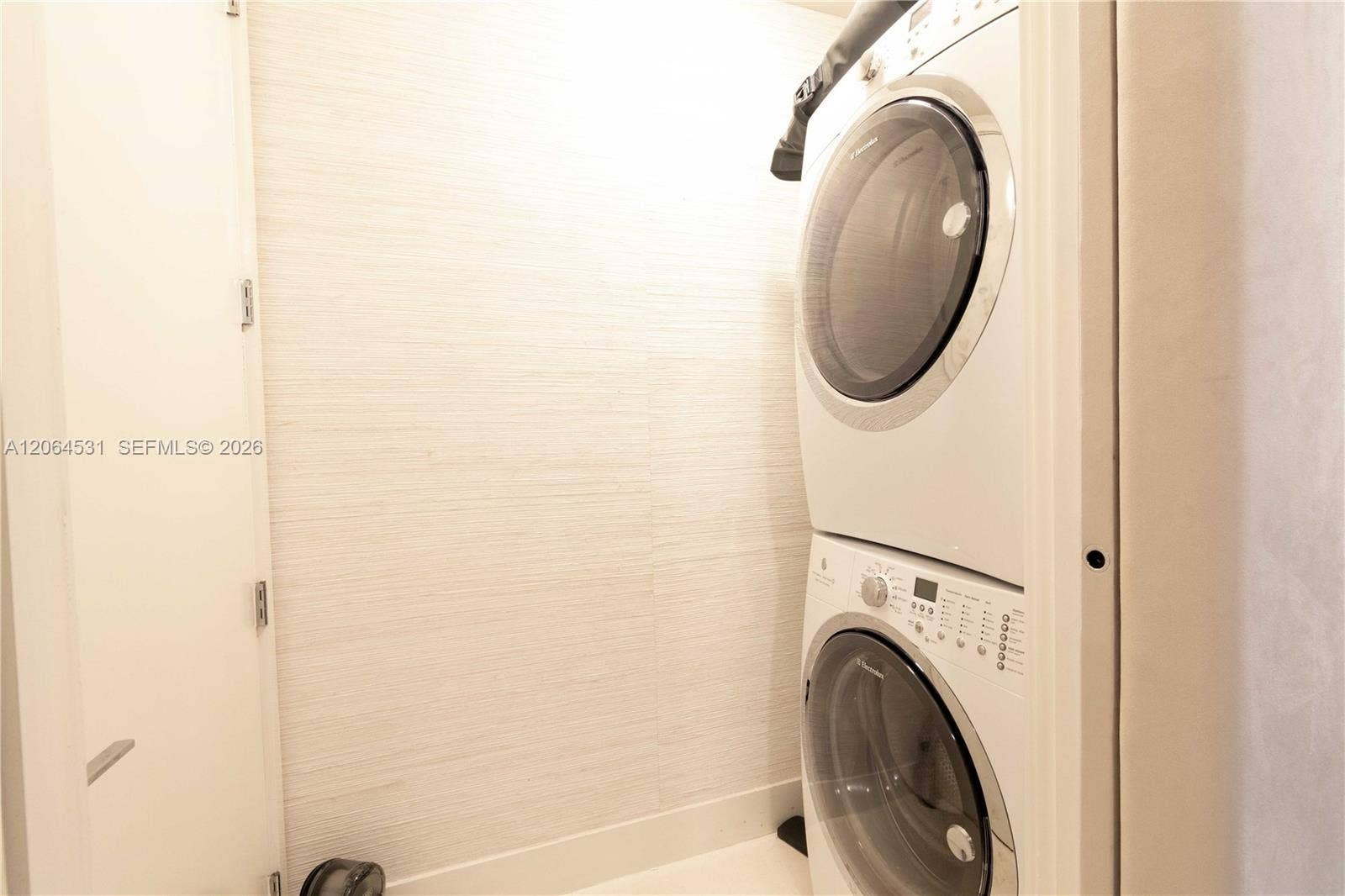 10201 E Collins Avenue, #1002, Bal Harbour, Bal Harbour, FL 33154 washer and dryer
