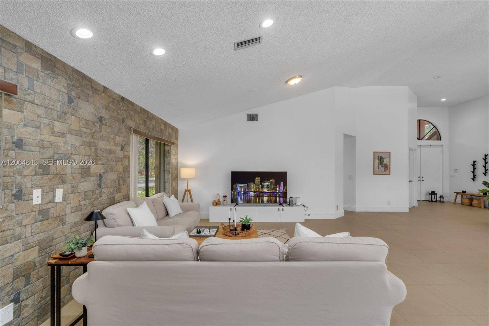 1051 Deerpath Court, Weston, FL 33326 Photo 5