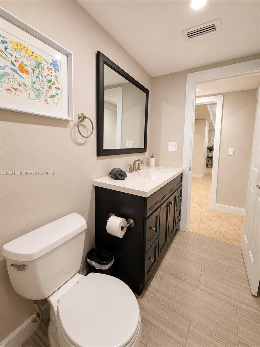 1301 NE 42nd Street, Oakland Park, FL 33334 Photo 48