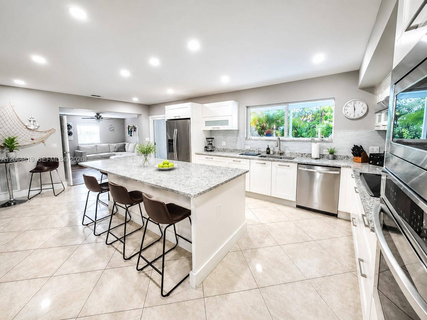 1301 NE 42nd Street, Oakland Park, FL 33334 Photo 18